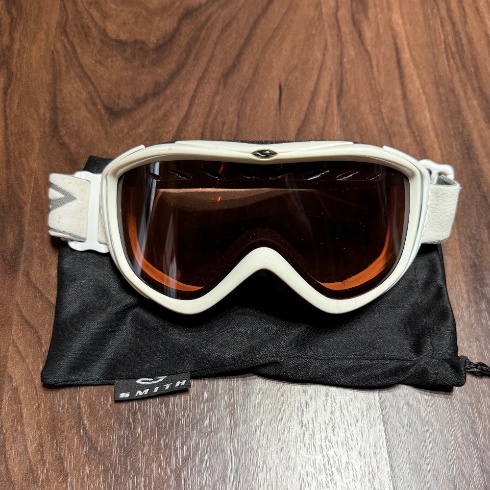 SMITH Ski Snowboard Adult Goggles White Black Winter Protection